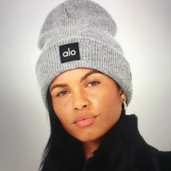 ALO Yoga Everyday Beanie Heather Athletic Grey - Picture 8 of 8